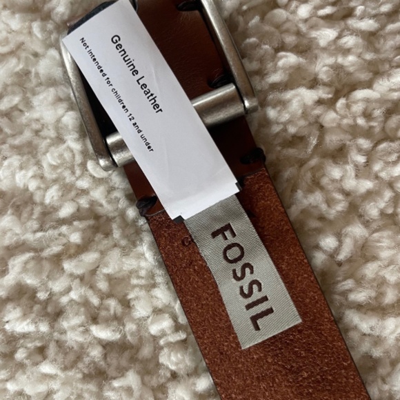 Dark Brown Mens Fossil Belt NWT - Picture 2 of 3